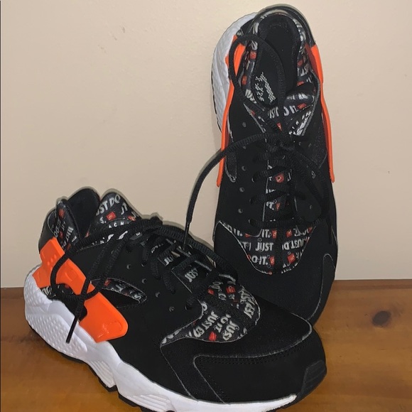 Nike Other - 2/$40 NIKE Air Hurache sz 9